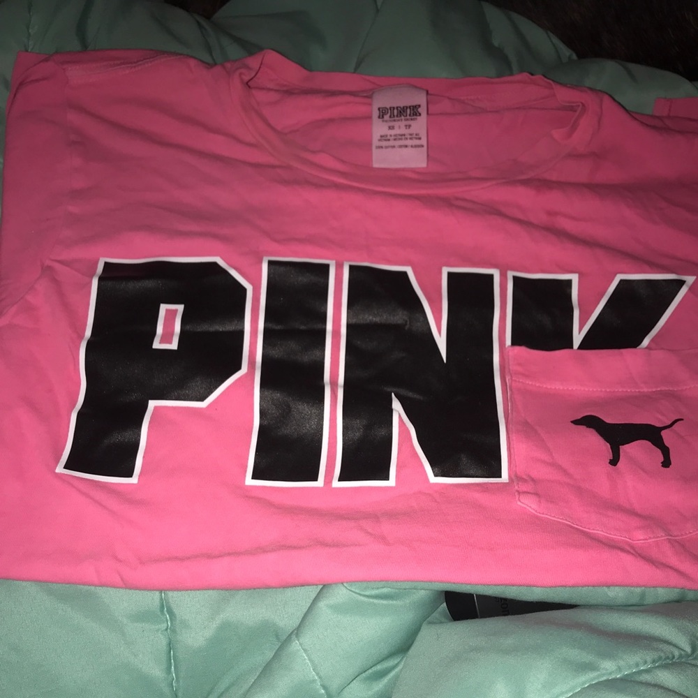 EUC Pink tee 😍😍